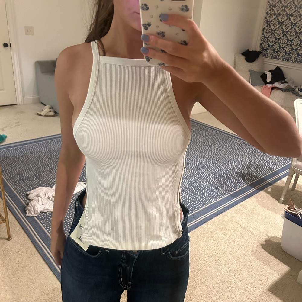 Hook And Eye Seamless Tank Zara White Top
